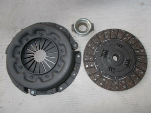Kupplung Kupplungssatz für Nissan Urvan Bus 2.4 i KW 74 KW 101 Baujahr 1989 -1993